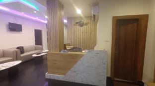 hotel pushparaj puri