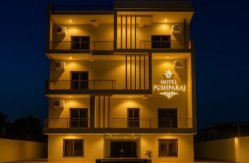 Hotel Pushparaj Puri,,2 star