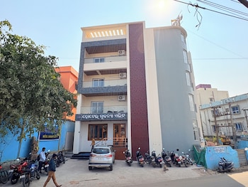 hotel sukanya elite puri