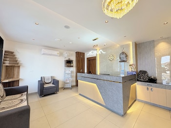 hotel sukanya elite puri