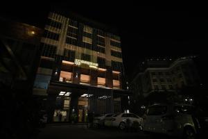 hoxton hotels and resorts