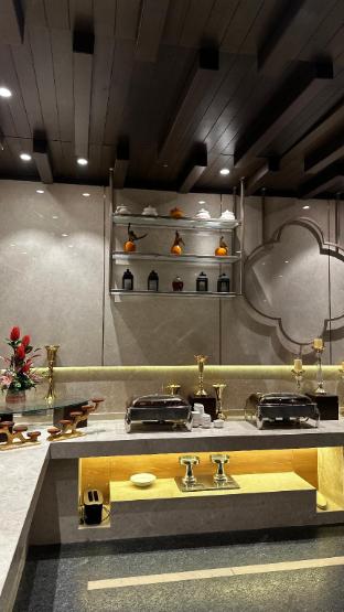 hoxton hotels and resorts