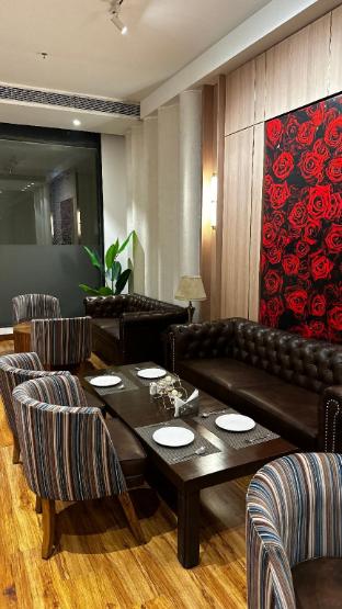 hoxton hotels and resorts