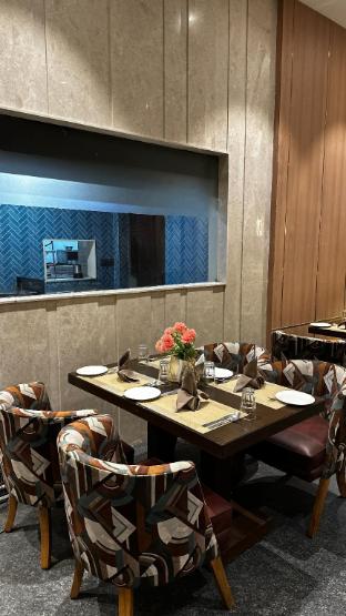 hoxton hotels and resorts