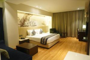 hoxton hotels and resorts