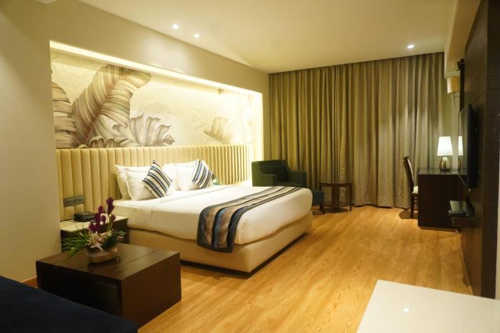hoxton hotels and resorts