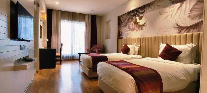 hoxton hotels and resorts