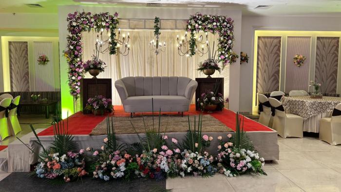 hoxton hotels and resorts