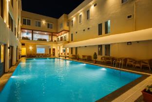 hotel lakeview resort and restro indor