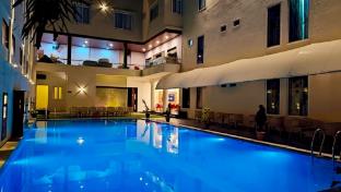 hotel lakeview resort and restro indor