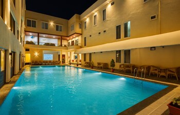 Hotel Lakeview Resort & Restro Indor,,2 star
