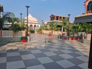 Shree Kathiyawadi Hotel,,3 star
