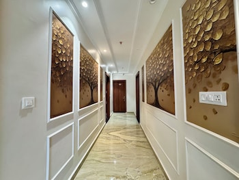 sr palace