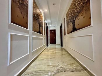 sr palace
