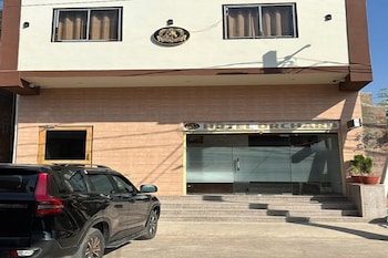 Hotel Orchard,,2 star