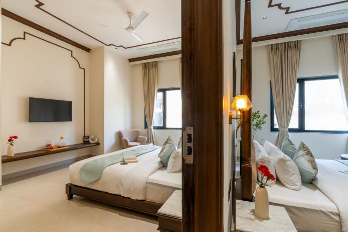 luxuria varanasi by moustache