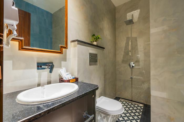 luxuria varanasi by moustache