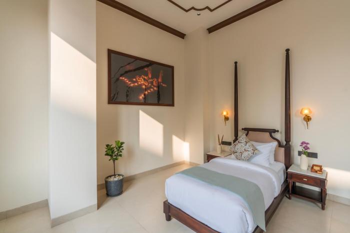 luxuria varanasi by moustache