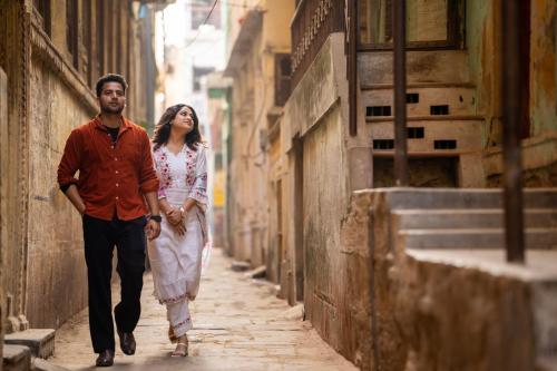 luxuria varanasi by moustache