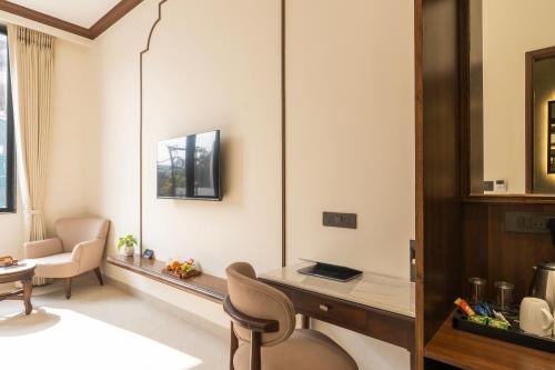 luxuria varanasi by moustache