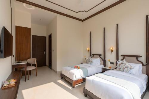luxuria varanasi by moustache