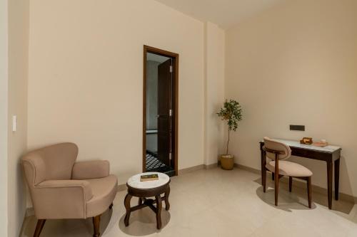 luxuria varanasi by moustache