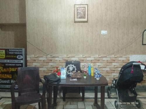 Maa Annapurna Grand Guests House,,2 star