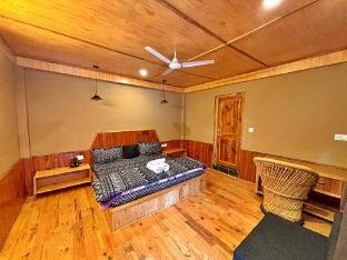 brow dipper house by humming woods