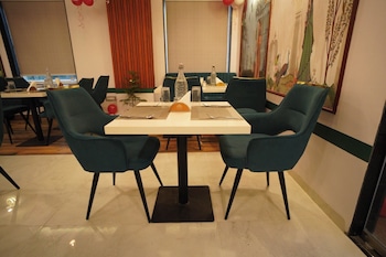 hotel tattva varanasi