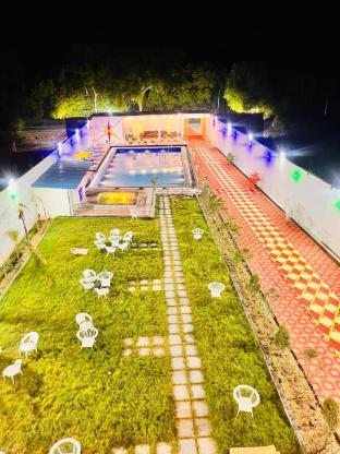 the golden nacre palace
