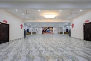 the golden nacre palace