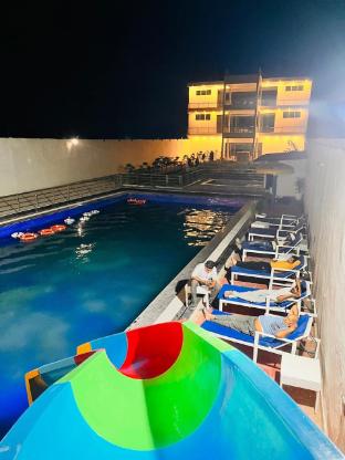 the golden nacre palace