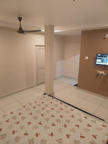 Hotel Homestay Bhimavaram,,2 star