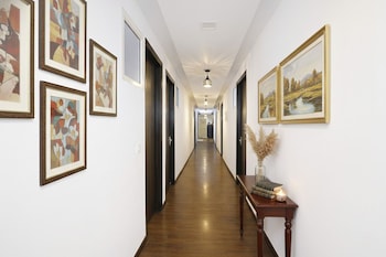 via anand mukesh residency