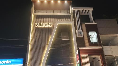 hotel 7 heaven