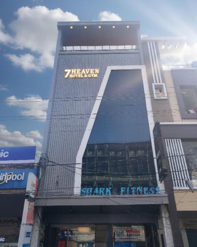 hotel 7 heaven