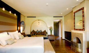 hotel emerald suites at airport