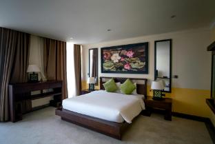 hotel emerald suites at airport