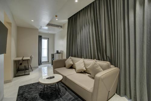 staybird capital business hotel