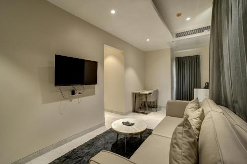 staybird capital business hotel