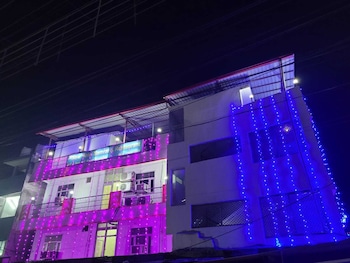 new samrat hotel and restaurant