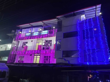 new samrat hotel and restaurant