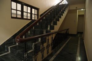 os hotel hidden flower