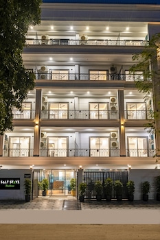 saltstayz residences sector 45