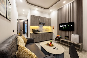saltstayz residences sector 45