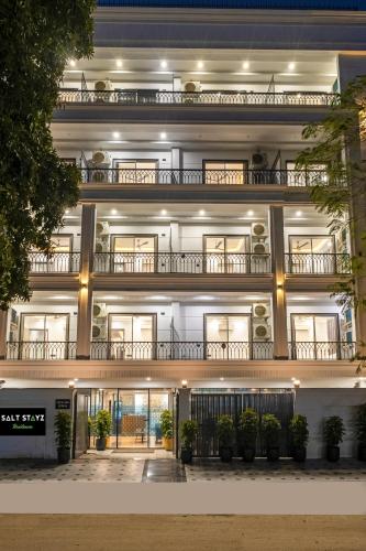 saltstayz residences sector 45