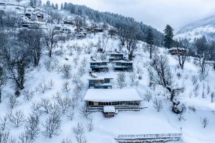 echor himalayan sky cabins sethan manali