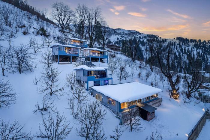 echor himalayan sky cabins sethan manali