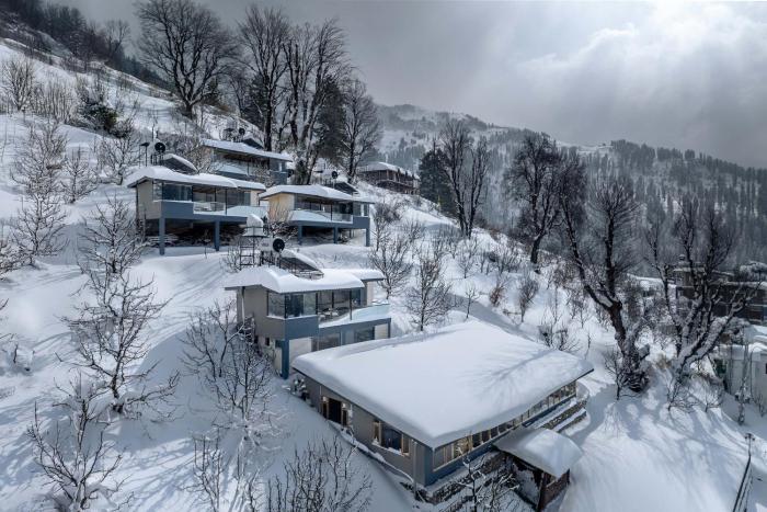 echor himalayan sky cabins sethan manali