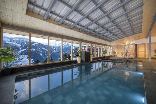 echor himalayan sky cabins sethan manali